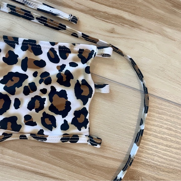 Leopard Print 2 Piece Swimsuit With Adjustable￼ Corset Back Size M Shein (183) - Picture 6 of 13